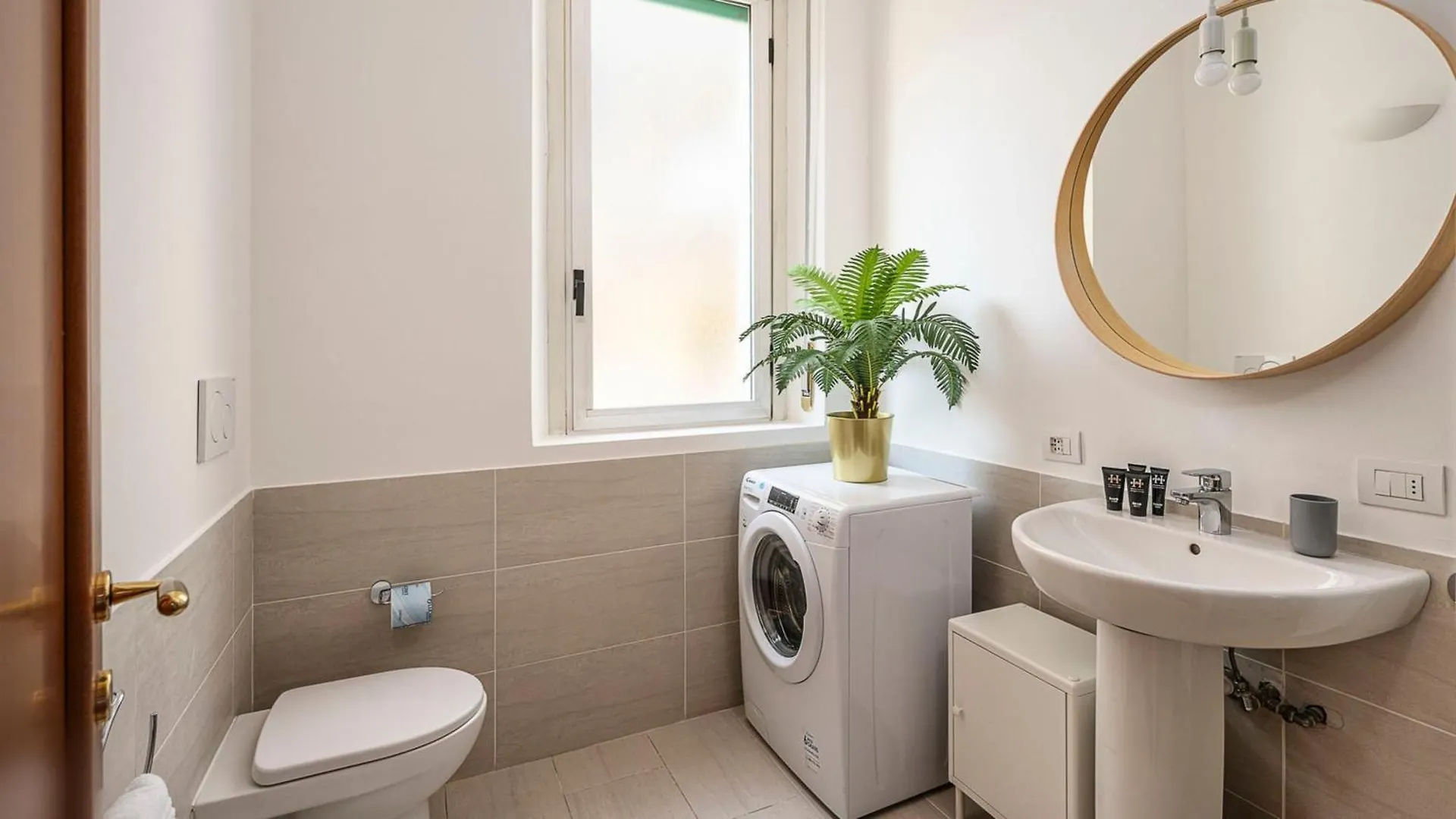 Milano Citylife Suites - Fully Equipped Apartments Italy