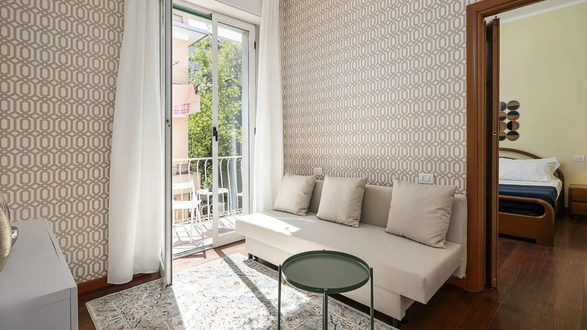 Milano Citylife Suites - Fully Equipped Apartments